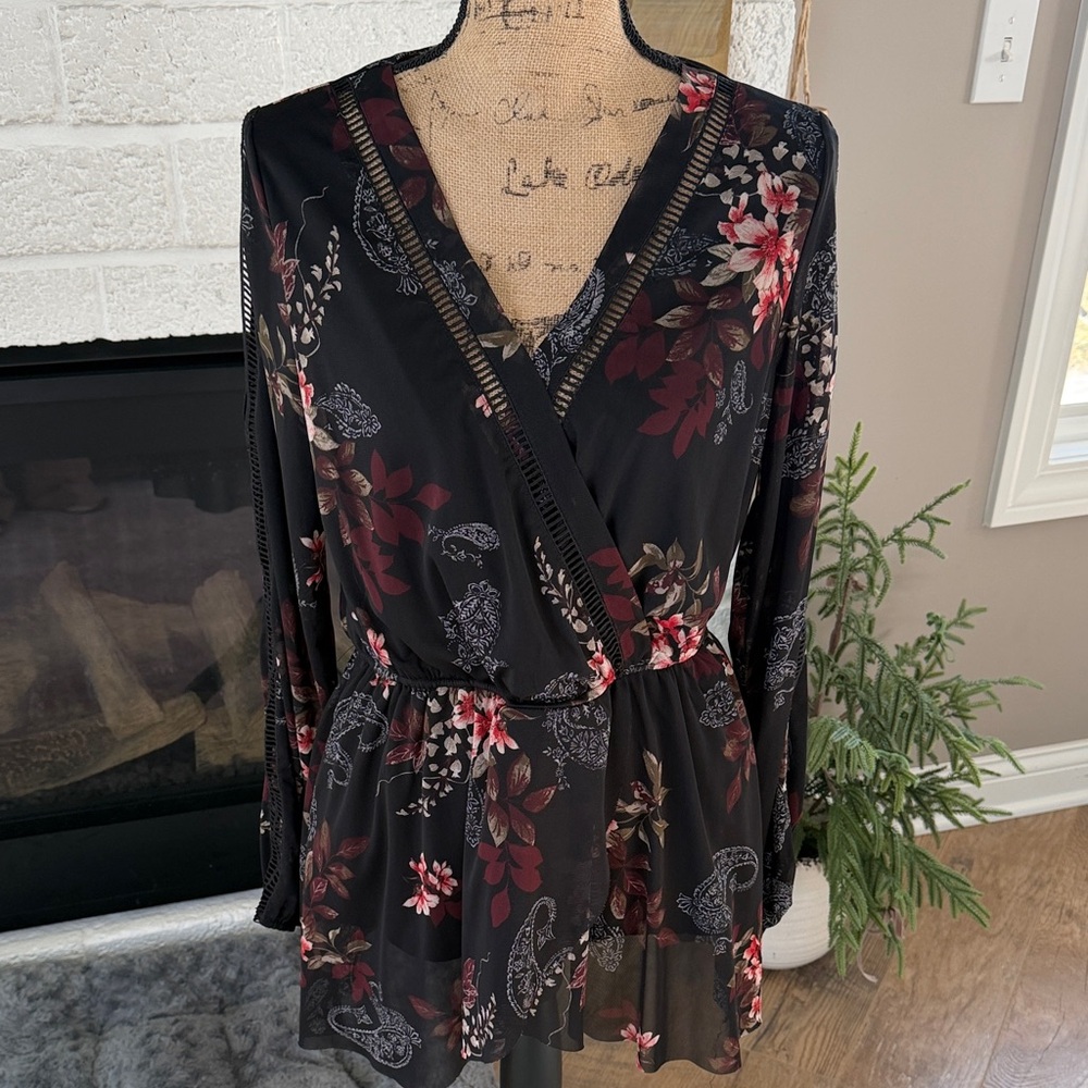Gimmicks by BKE Black and Burgundy Floral Wrap Blouse